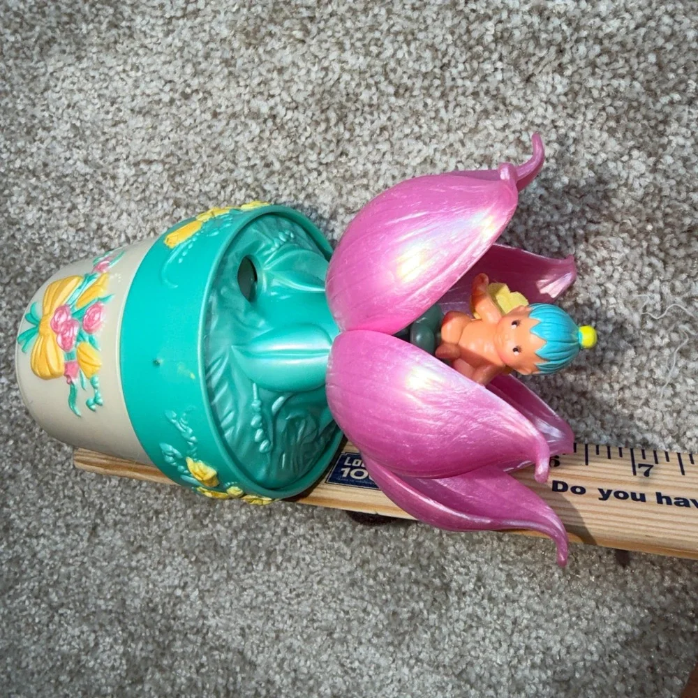 Vintage 1993 Kenner Fairy Winkles Secret Flower Pot Pink Tulip Fairy Baby Toy